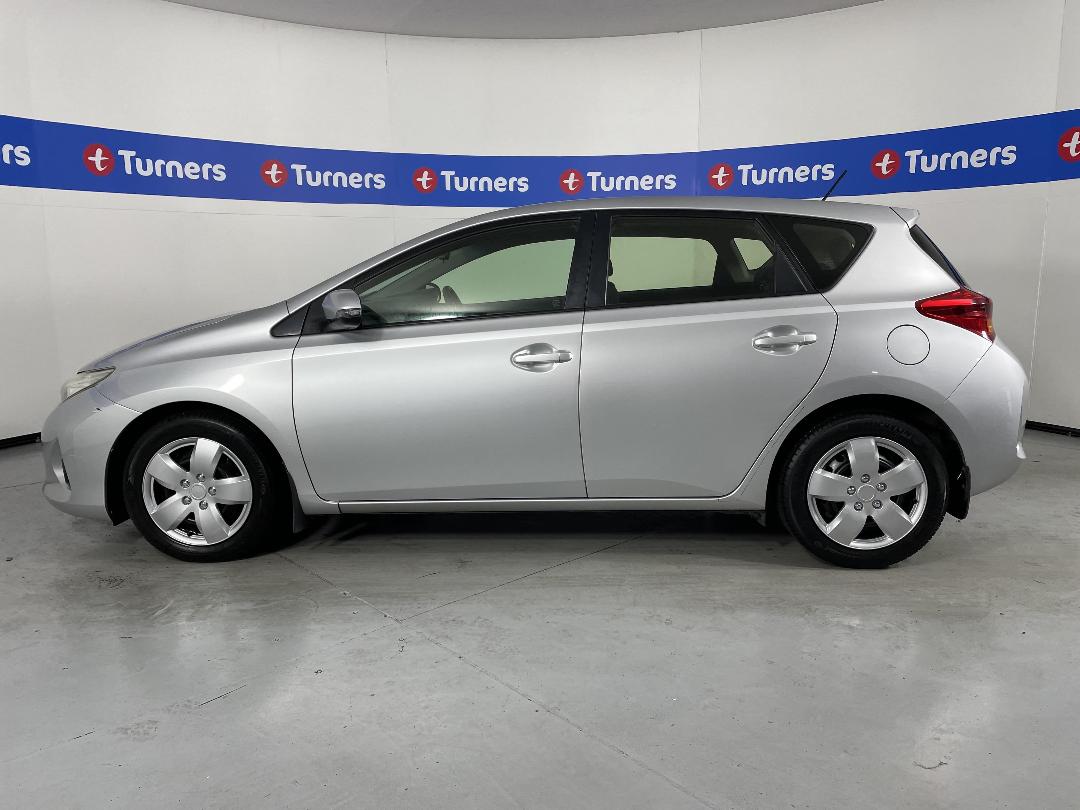 Photo '24' of Toyota Corolla