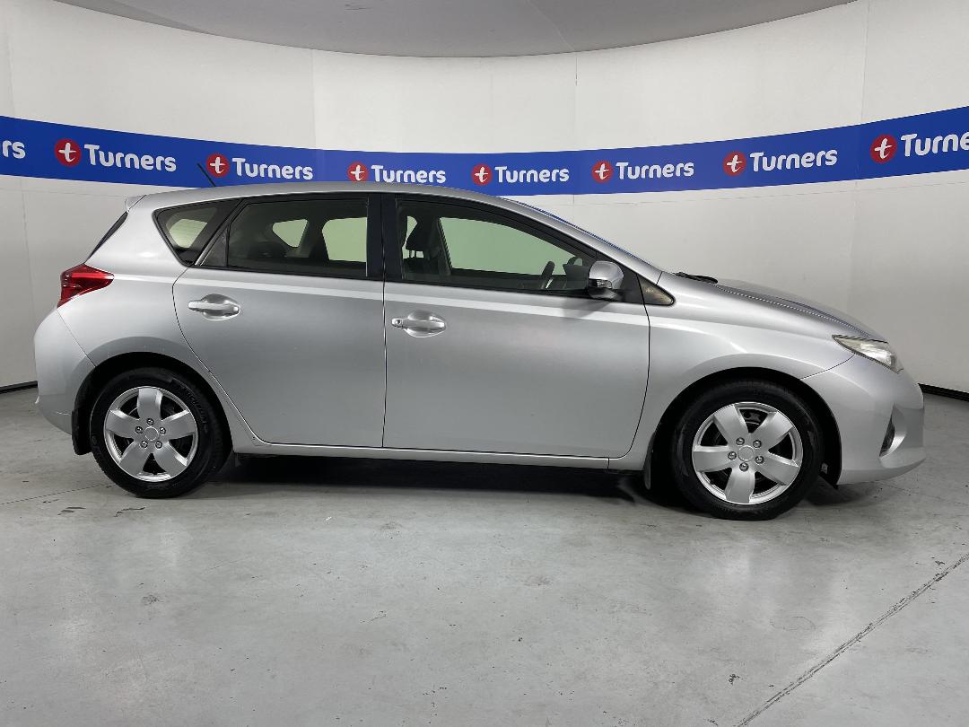 Photo '23' of Toyota Corolla