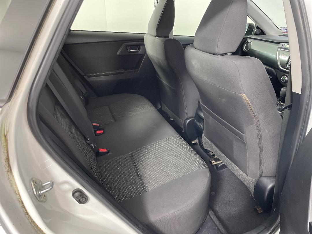 Photo '20' of Toyota Corolla