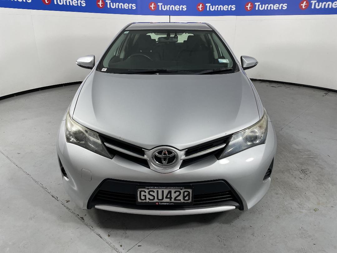 Photo '2' of Toyota Corolla Photo '2' of Toyota Corolla