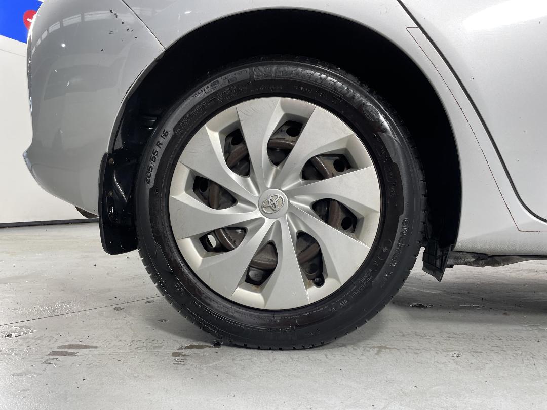 Photo '12' of Toyota Corolla Photo '12' of Toyota Corolla