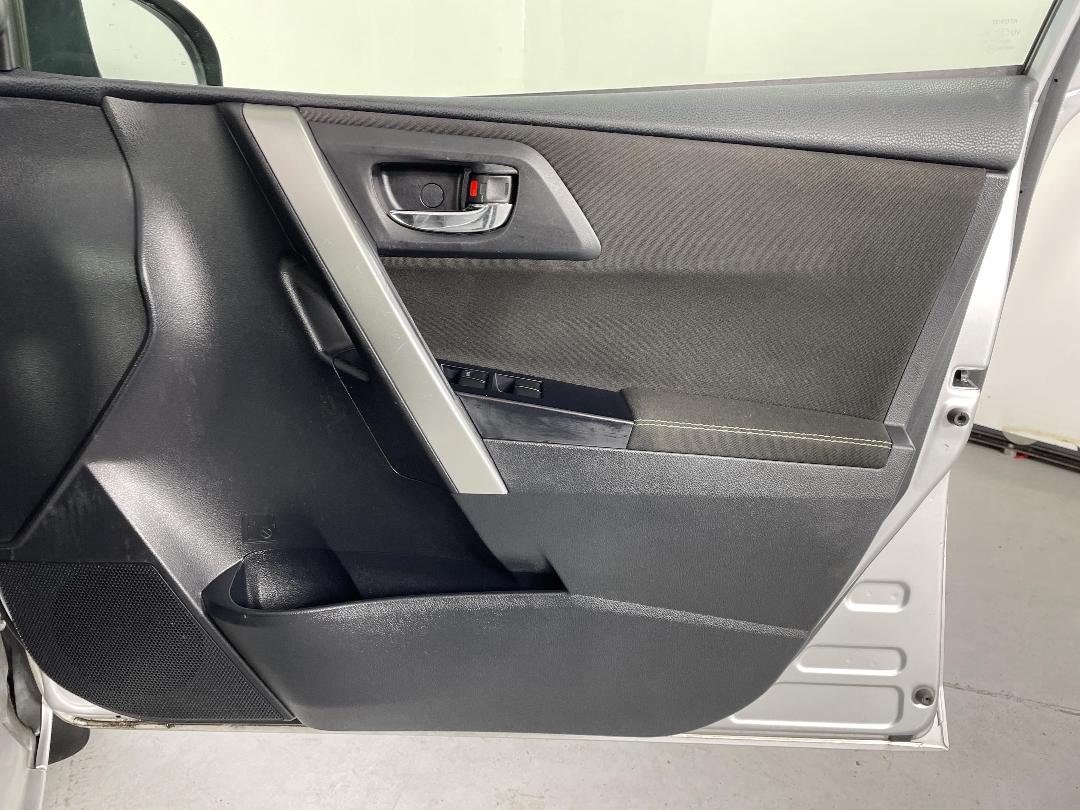 Photo '15' of Toyota Corolla Photo '15' of Toyota Corolla