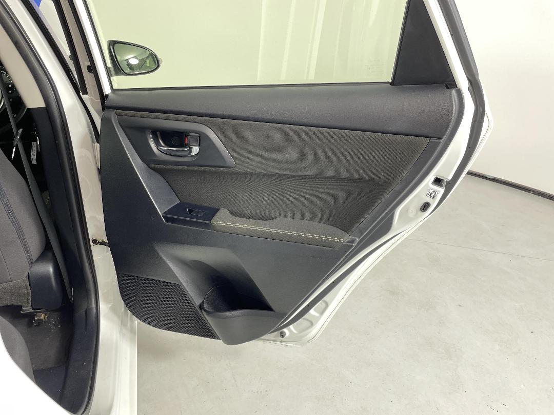 Photo '19' of Toyota Corolla