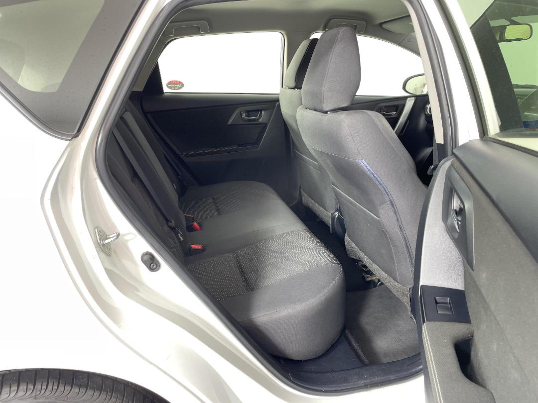 Photo '20' of Toyota Corolla