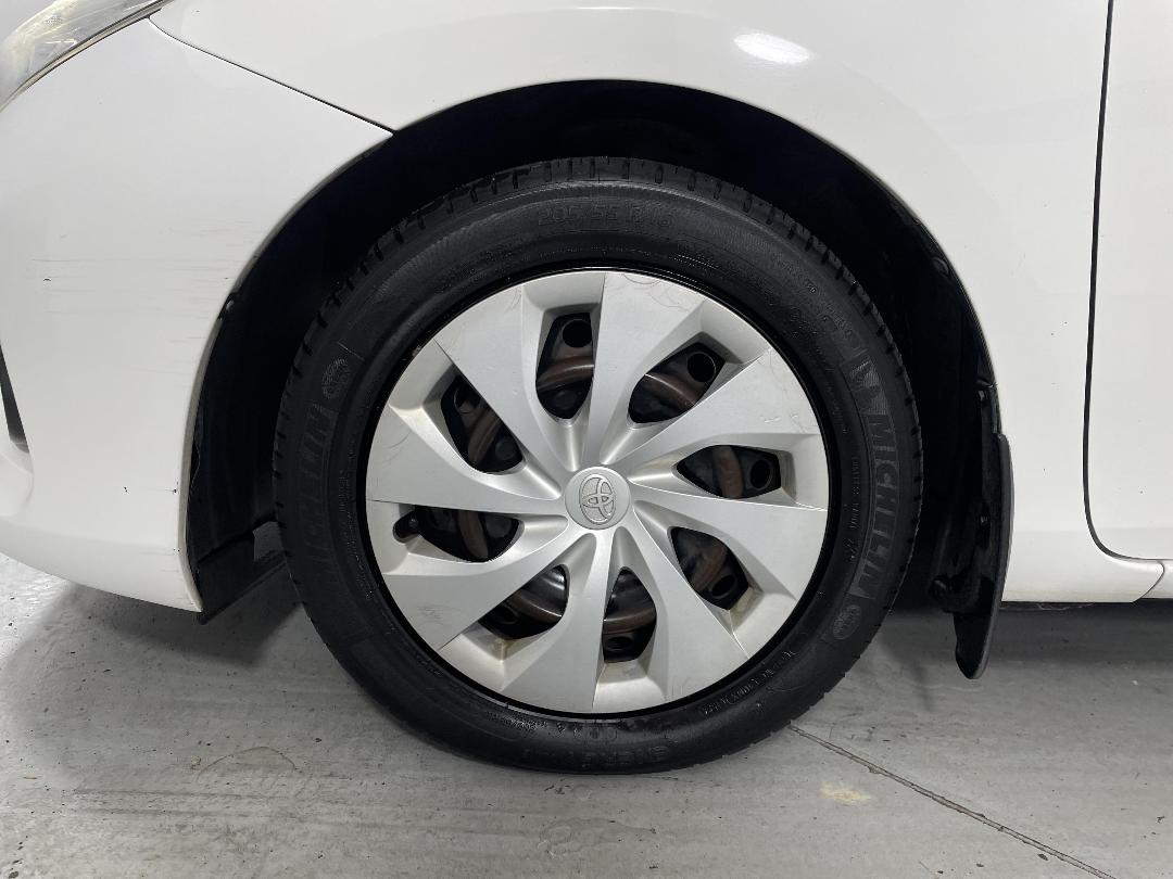 Photo '10' of Toyota Corolla