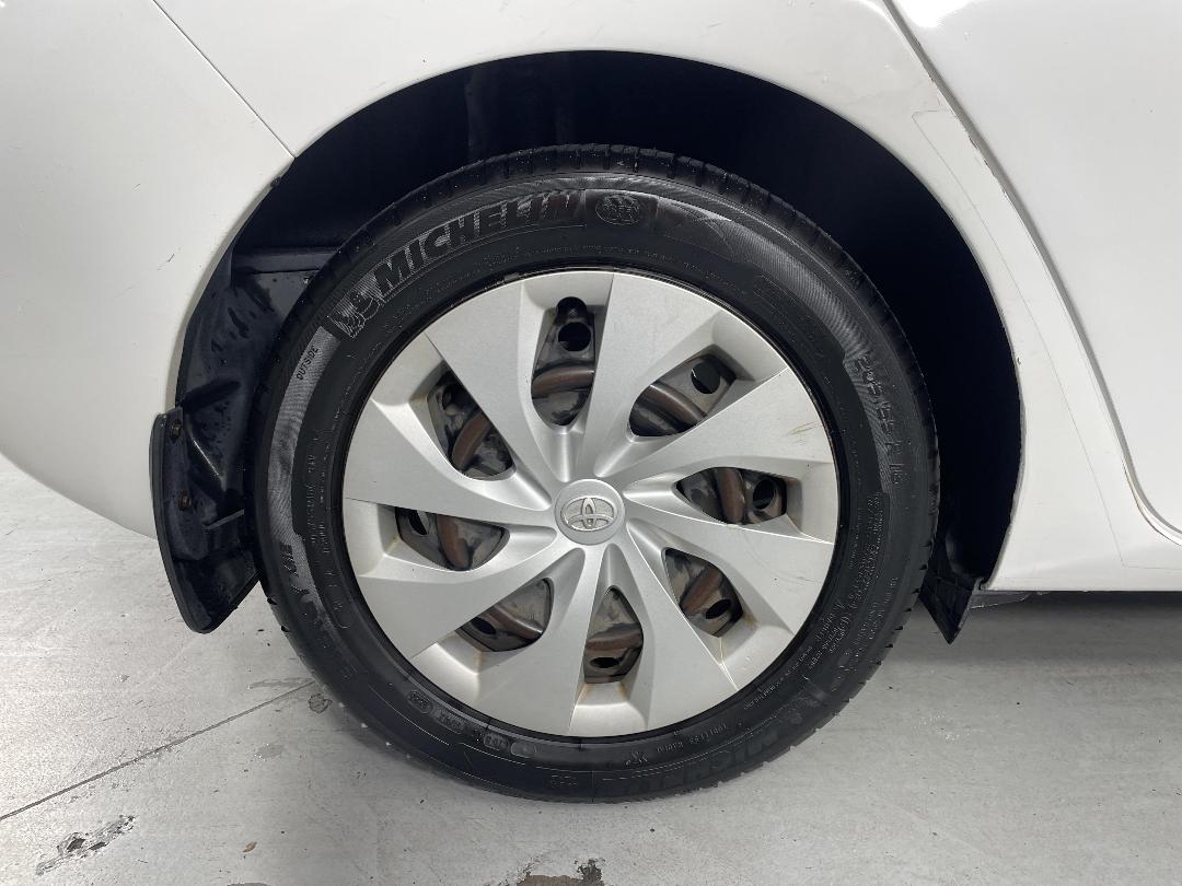 Photo '12' of Toyota Corolla