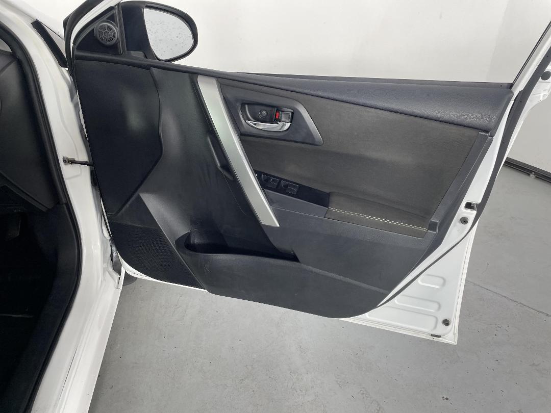 Photo '15' of Toyota Corolla