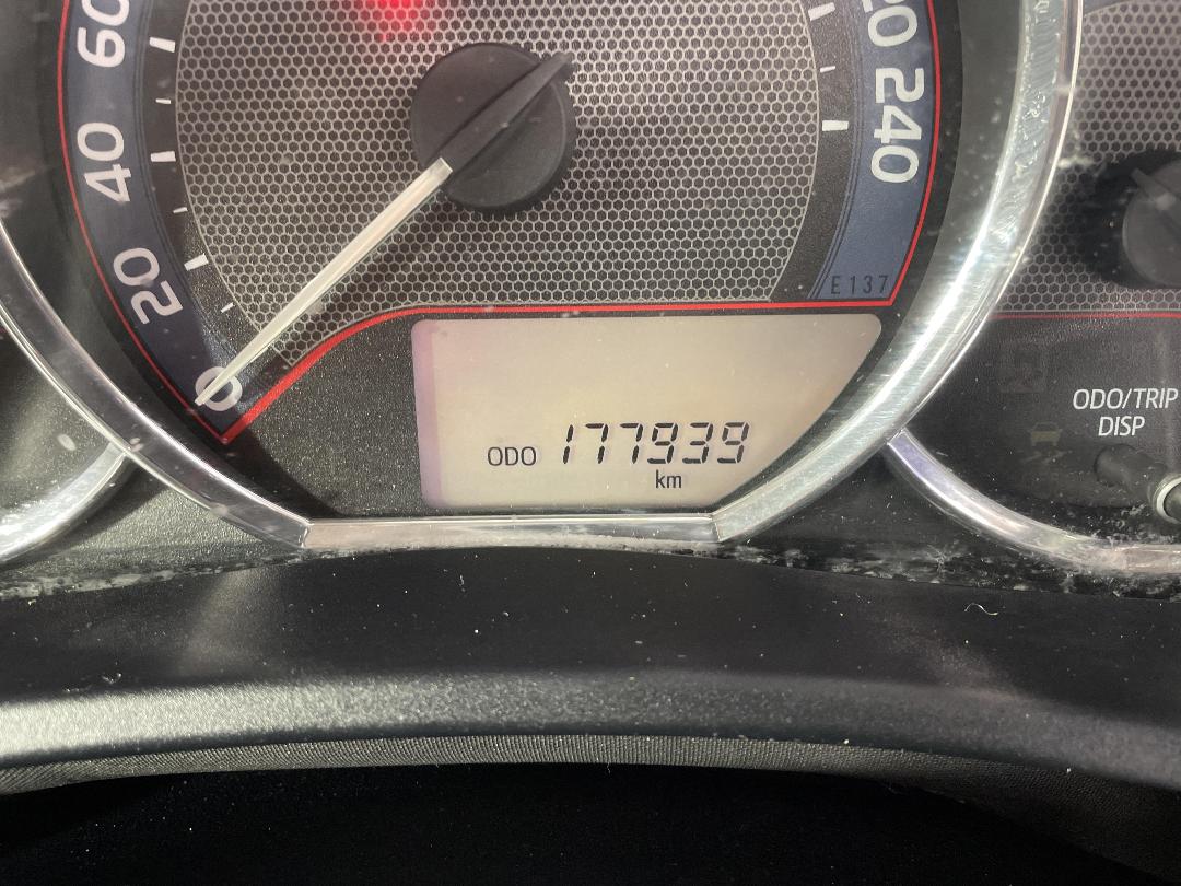 Photo '21' of Toyota Corolla