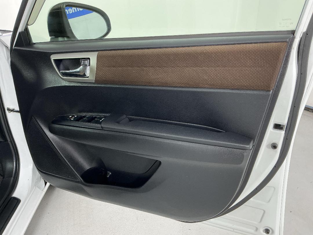 Photo '15' of Toyota Corolla Photo '15' of Toyota Corolla