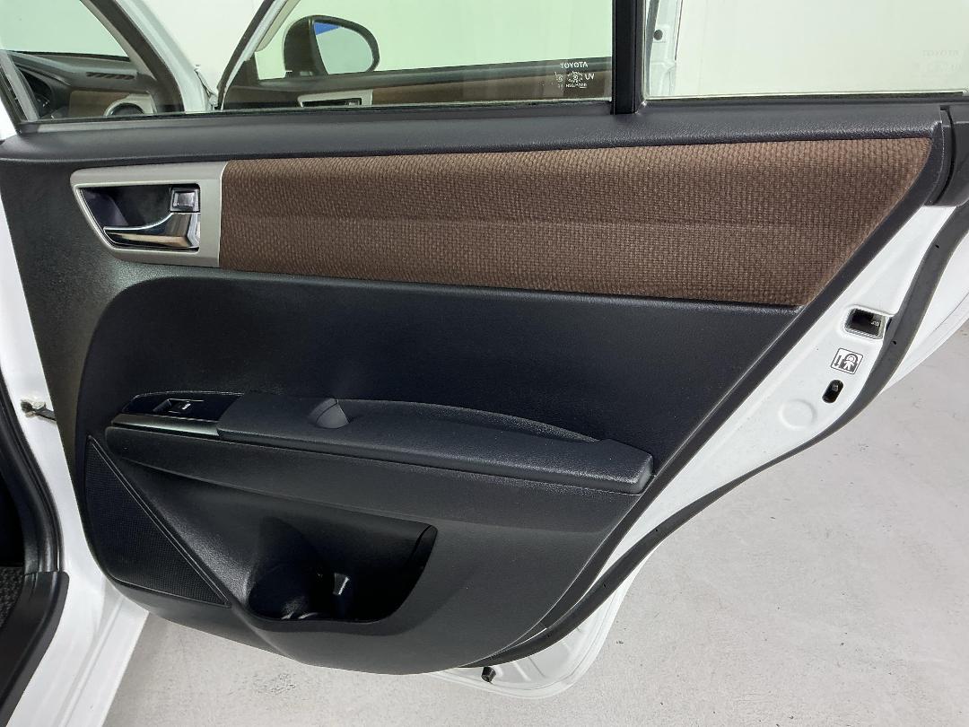 Photo '19' of Toyota Corolla Photo '19' of Toyota Corolla