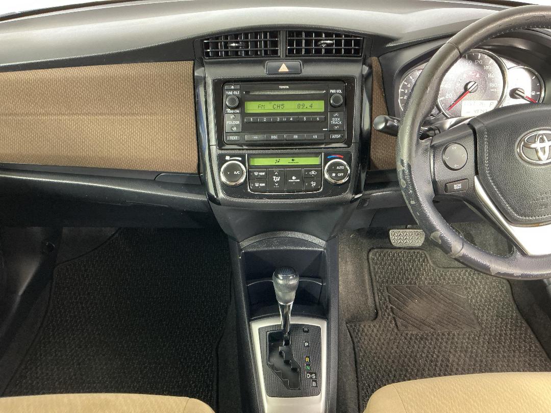 Photo '18' of Toyota Corolla Photo '18' of Toyota Corolla