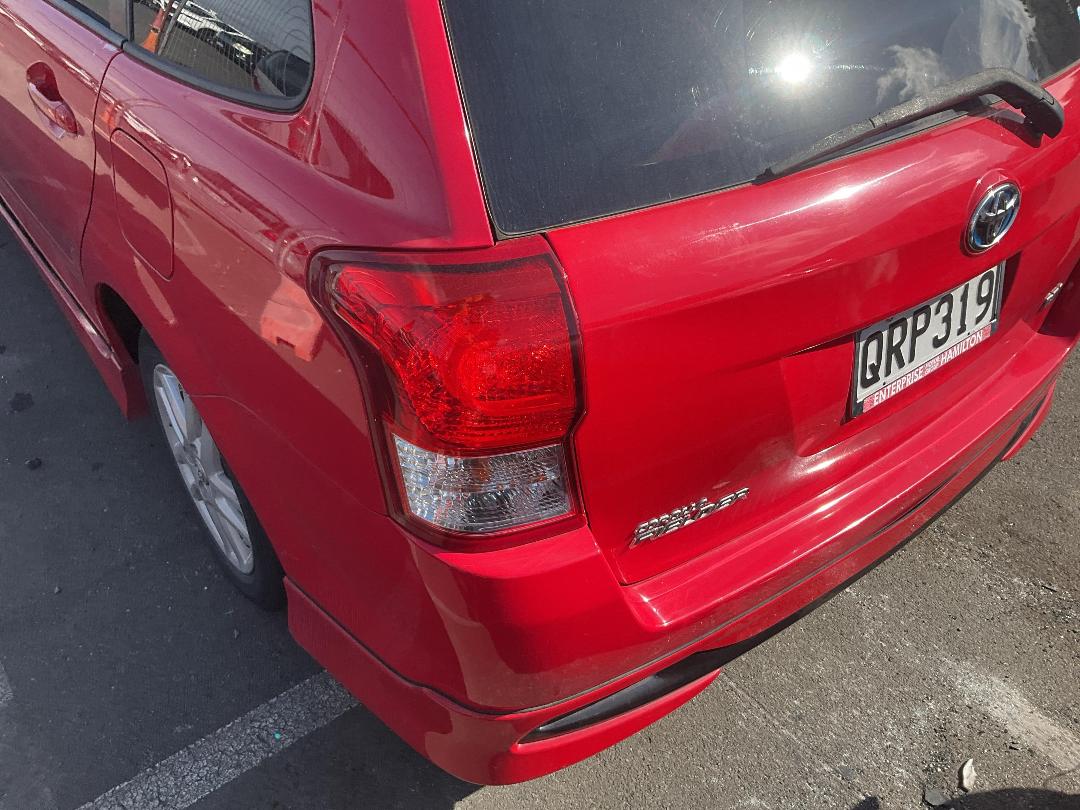 Photo '10' of Toyota Corolla Fielder Hybir