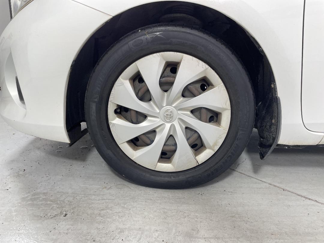 Photo '10' of Toyota Corolla Photo '10' of Toyota Corolla