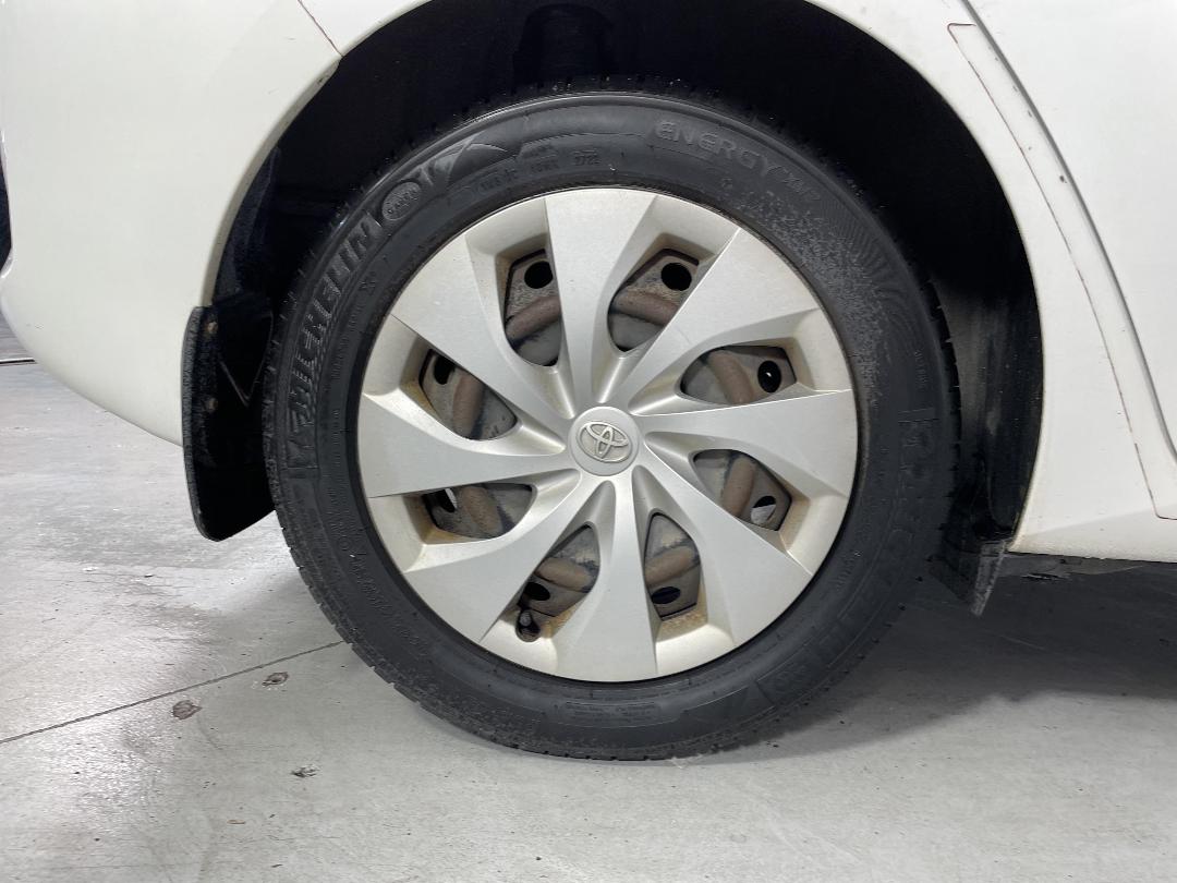 Photo '12' of Toyota Corolla Photo '12' of Toyota Corolla