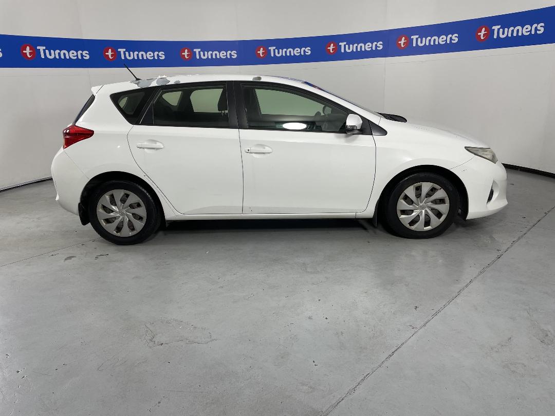 Photo '23' of Toyota Corolla Photo '23' of Toyota Corolla