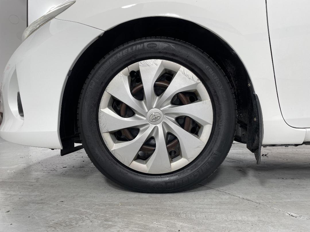 Photo '10' of Toyota Corolla