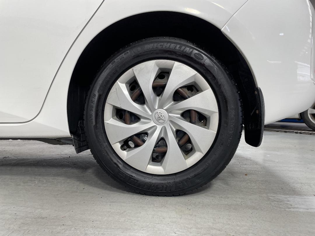 Photo '11' of Toyota Corolla