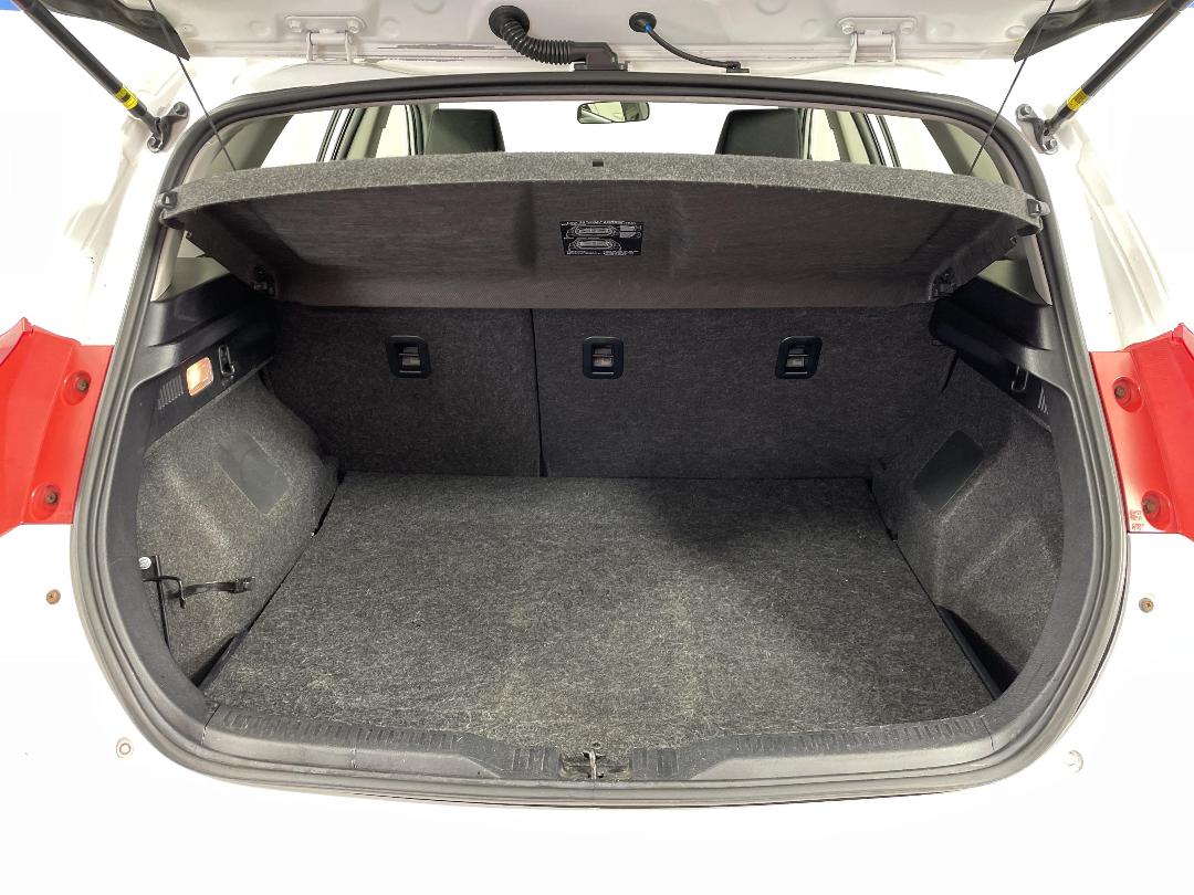 Photo '14' of Toyota Corolla