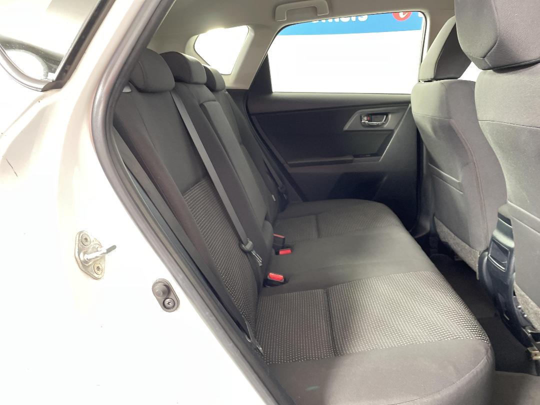 Photo '20' of Toyota Corolla