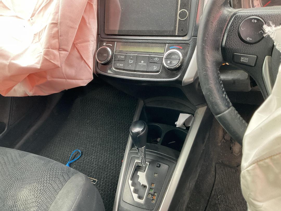 Photo '11' of Toyota Corolla Fielder S Photo '11' of Toyota Corolla Fielder S