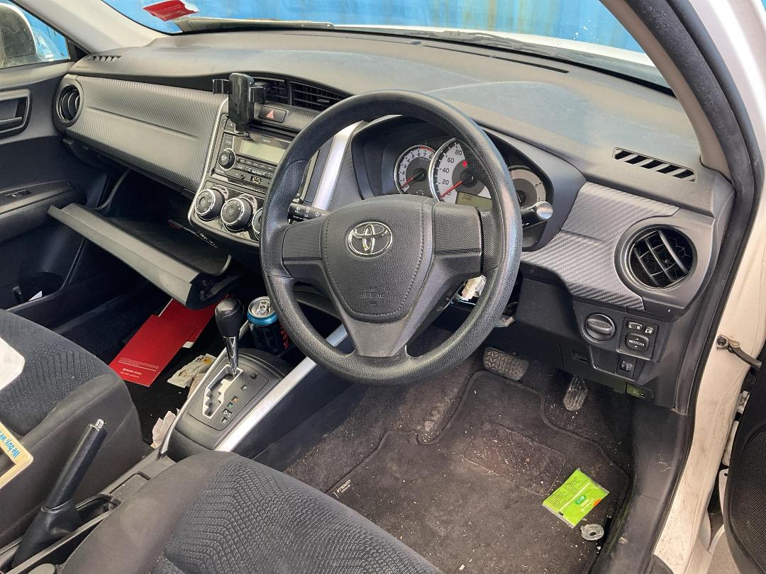 Photo '24' of Toyota Corolla GX