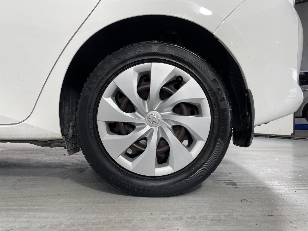 Photo '11' of Toyota Corolla