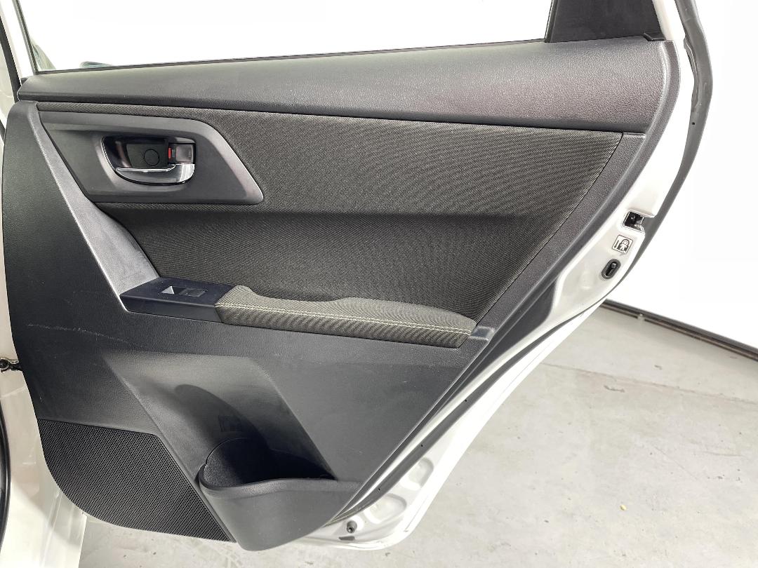 Photo '19' of Toyota Corolla