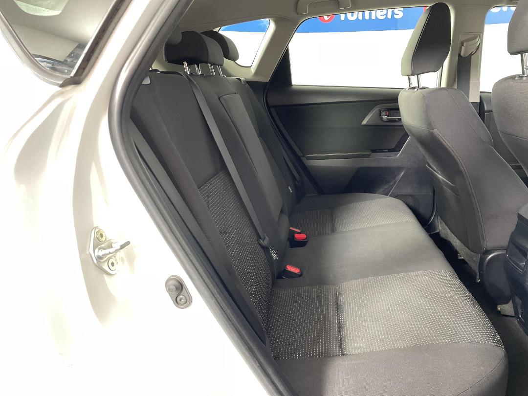 Photo '20' of Toyota Corolla