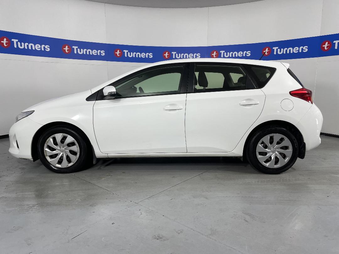 Photo '24' of Toyota Corolla