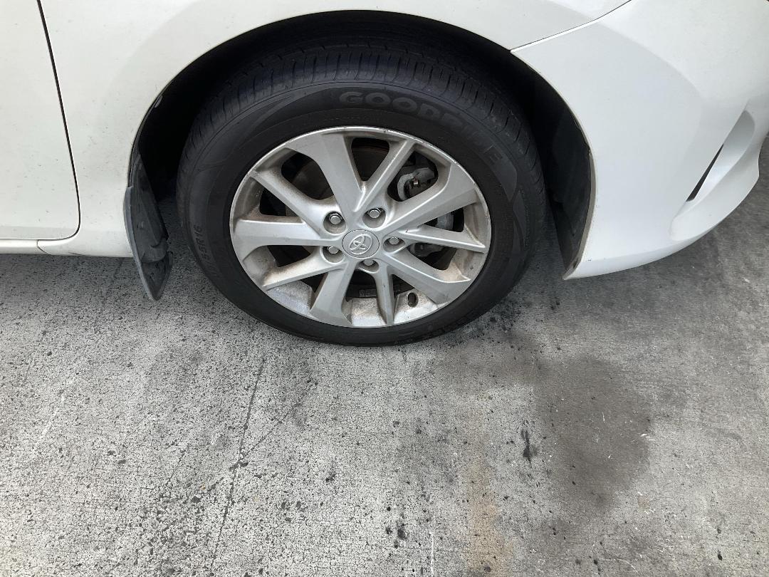 Photo '2' of Toyota Corolla Acsent Sport