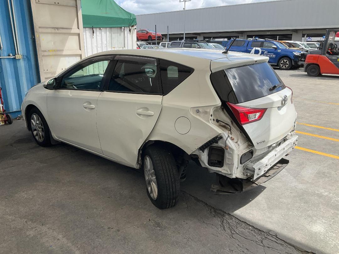 Photo '10' of Toyota Corolla Acsent Sport