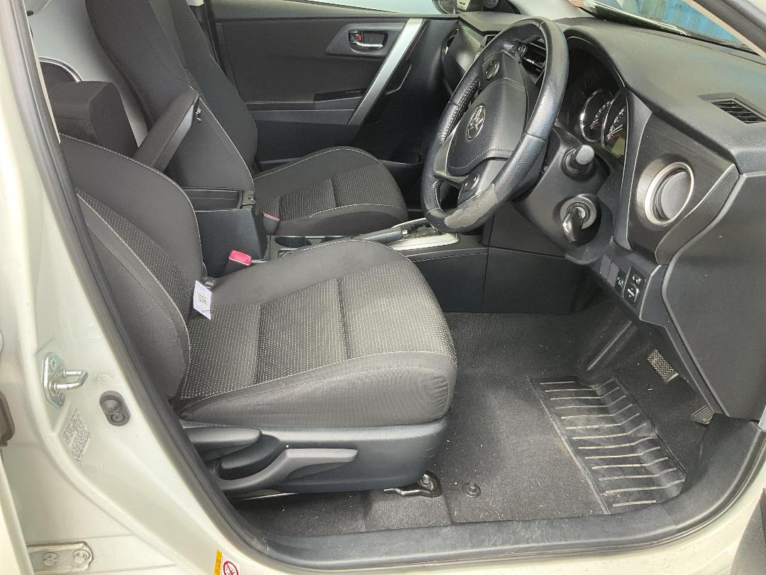 Photo '16' of Toyota Corolla Acsent Sport