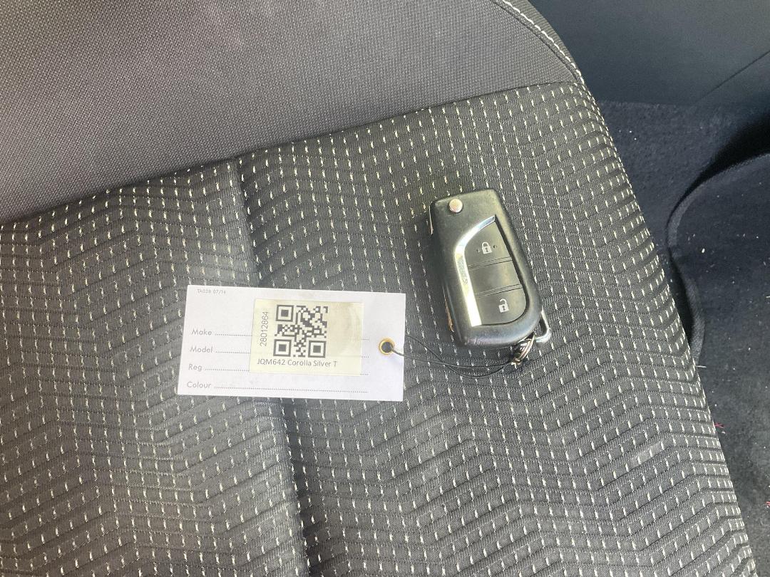 Photo '21' of Toyota Corolla GX