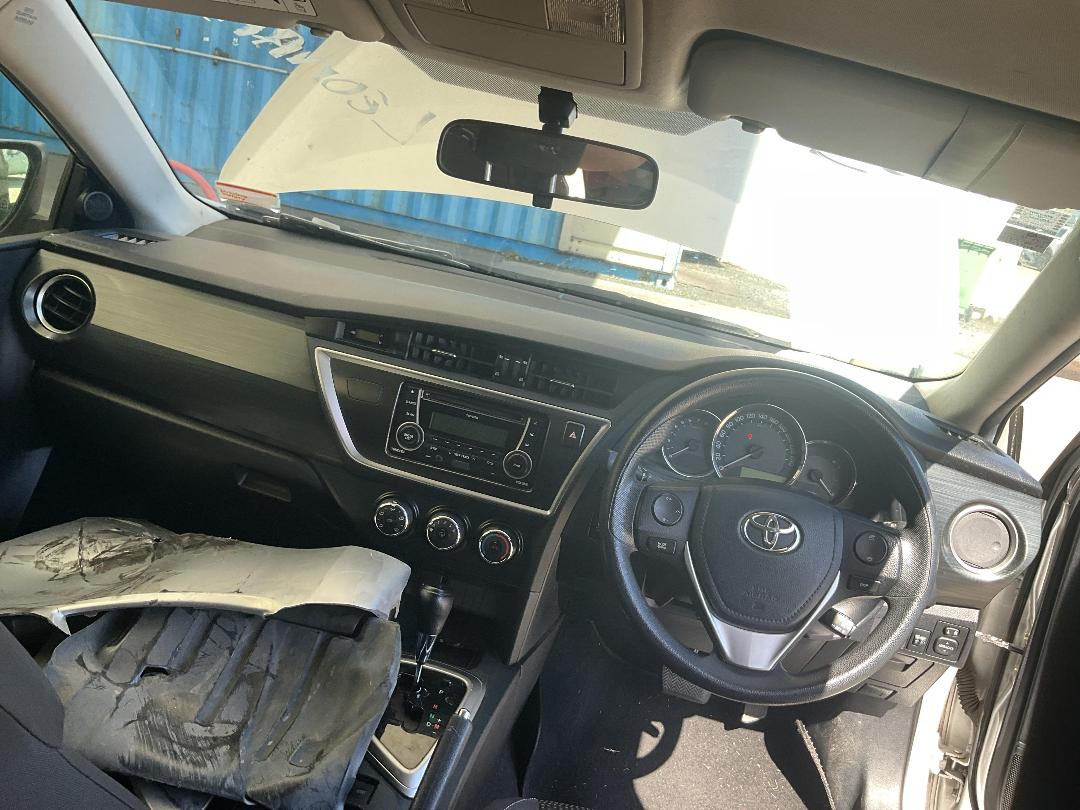 Photo '24' of Toyota Corolla GX