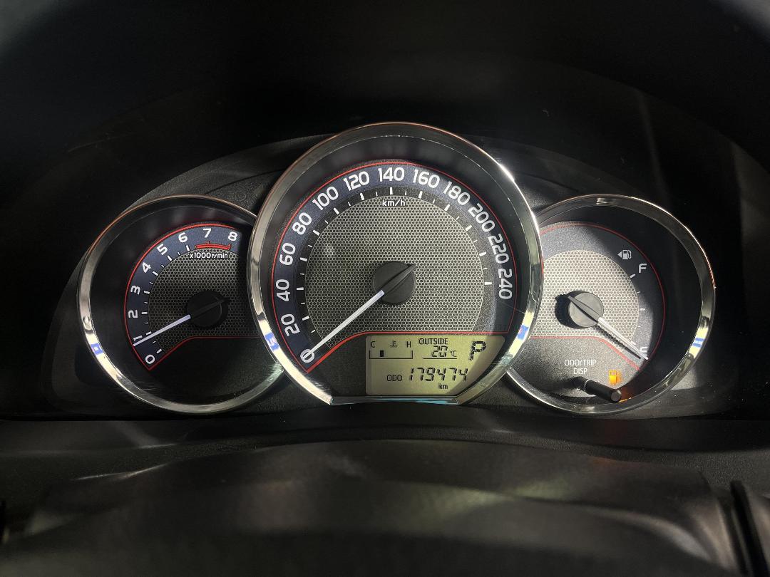 Photo '21' of Toyota Corolla