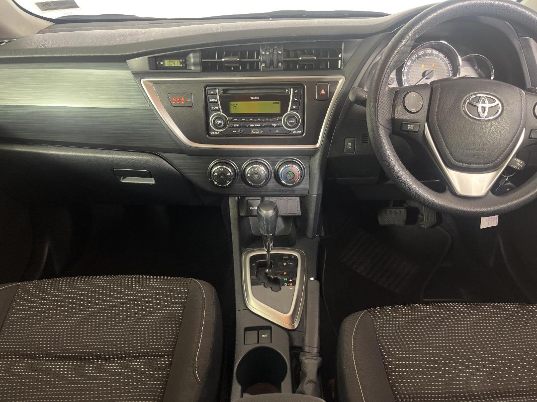 Photo '23' of Toyota Corolla