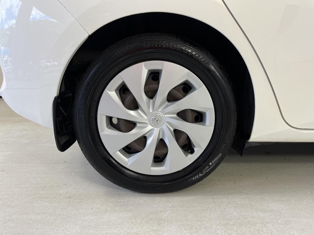 Photo '12' of Toyota Corolla