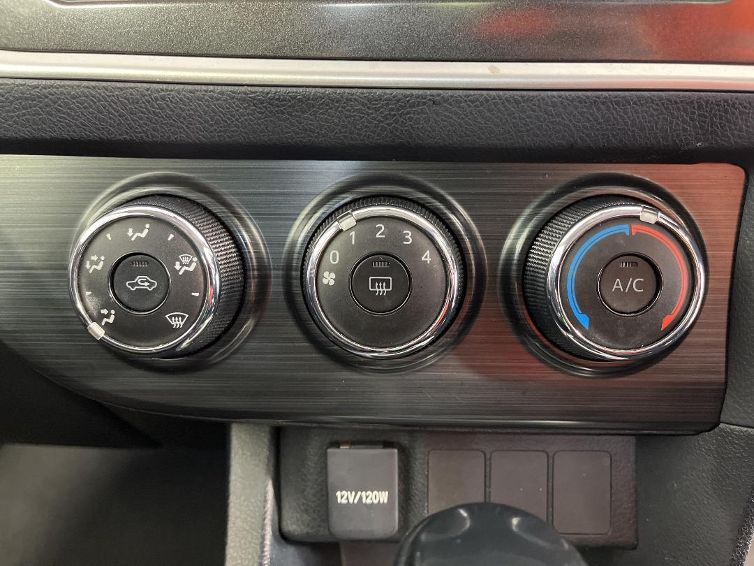 Photo '23' of Toyota Corolla