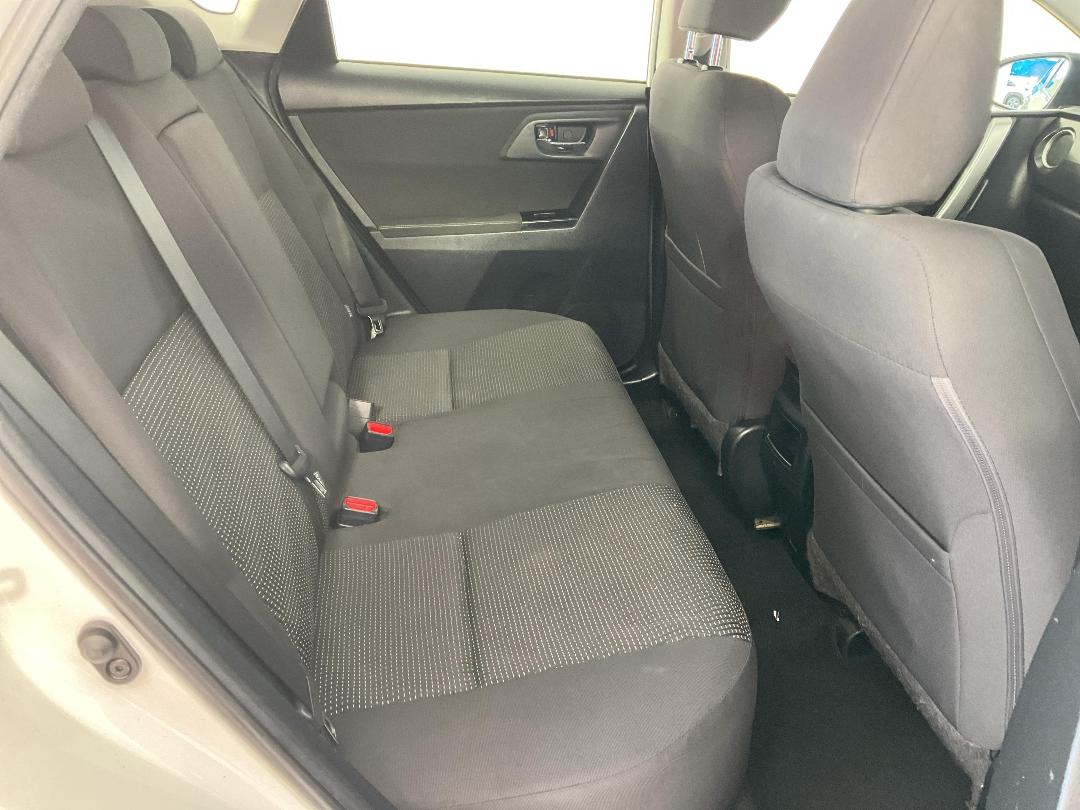 Photo '20' of Toyota Corolla