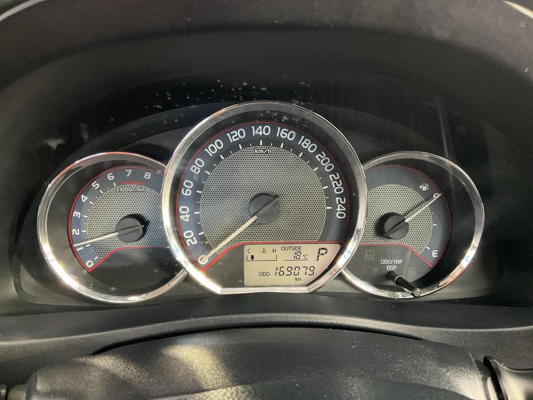 Photo '21' of Toyota Corolla