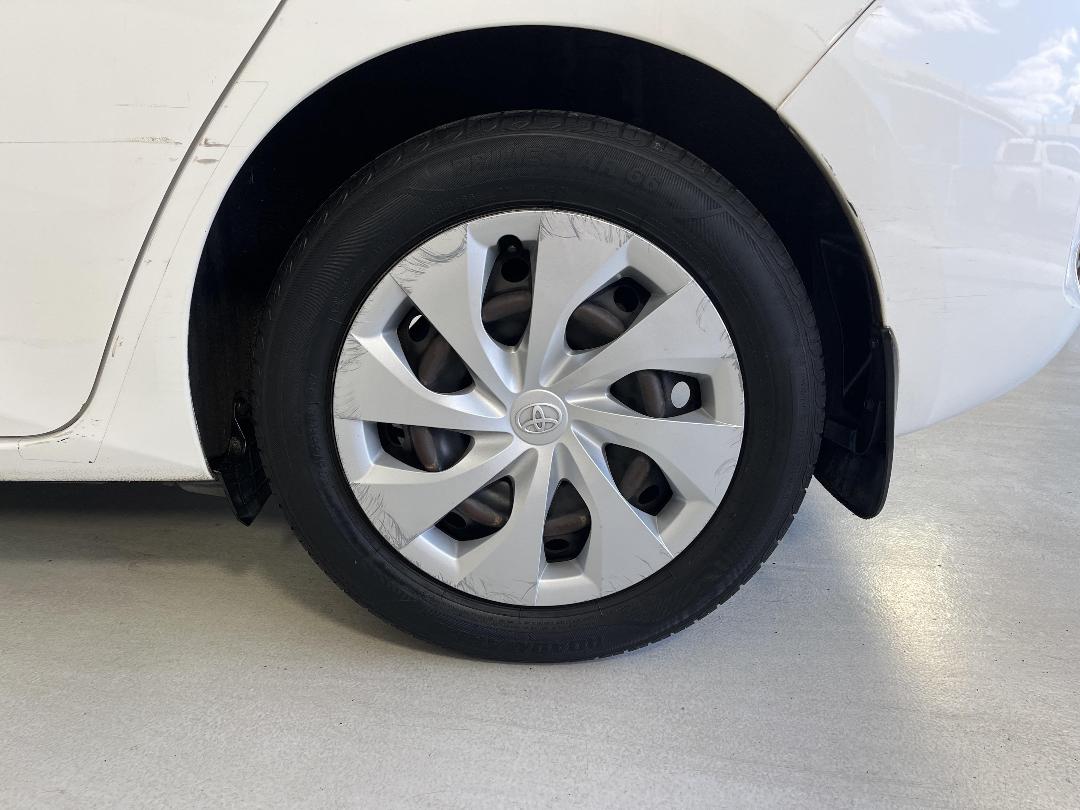 Photo '11' of Toyota Corolla