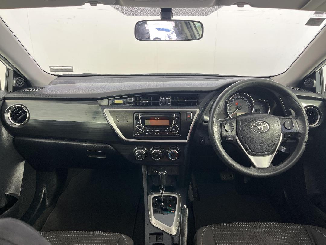 Photo '17' of Toyota Corolla