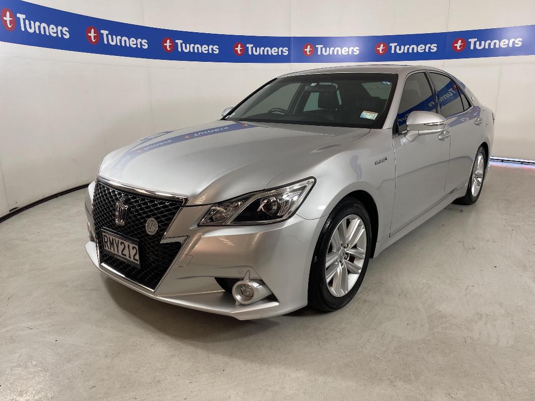 Photo '4' of Toyota Crown Photo '4' of Toyota Crown