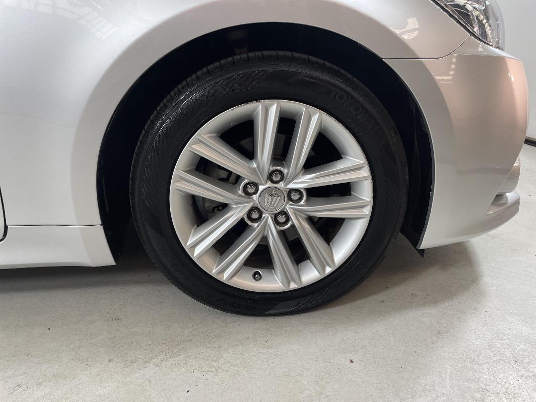 Photo '9' of Toyota Crown Photo '9' of Toyota Crown