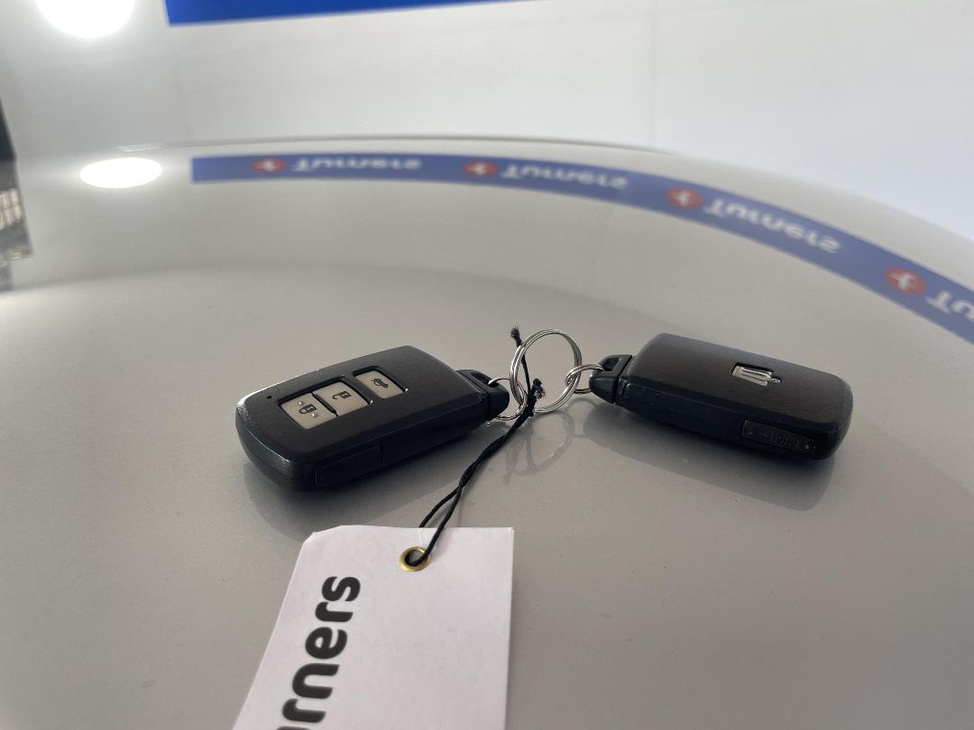 Photo '22' of Toyota Crown Photo '22' of Toyota Crown