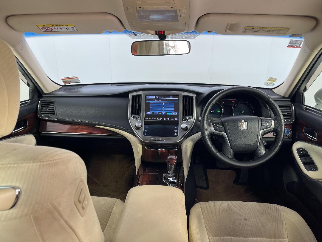 Photo '17' of Toyota Crown