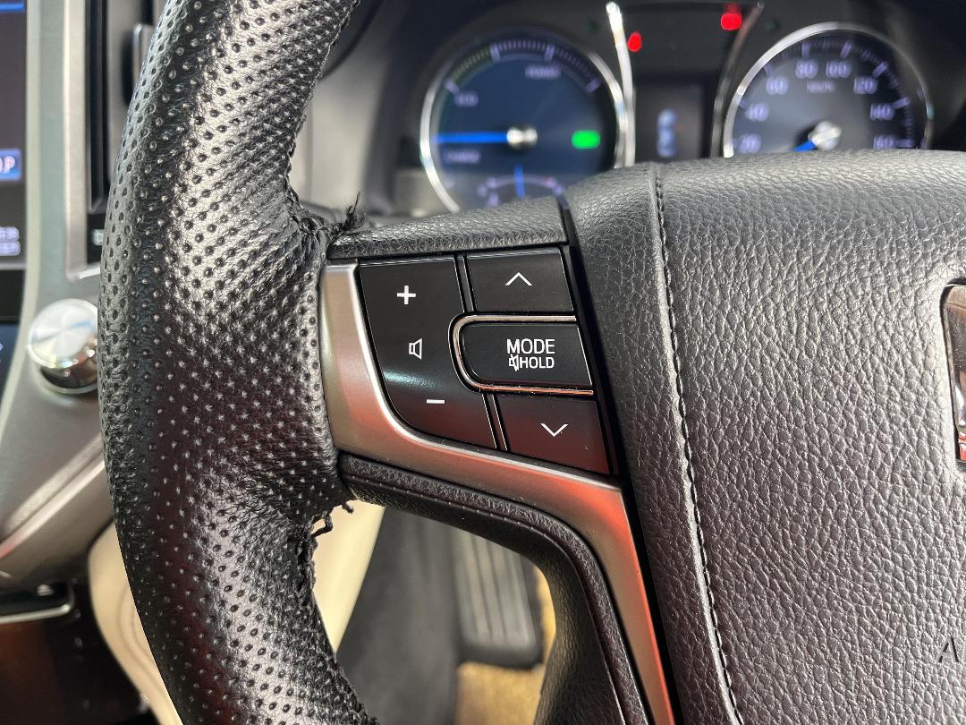 Photo '33' of Toyota Crown