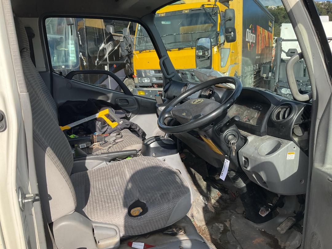 Photo '13' of Toyota Dyna Box Body