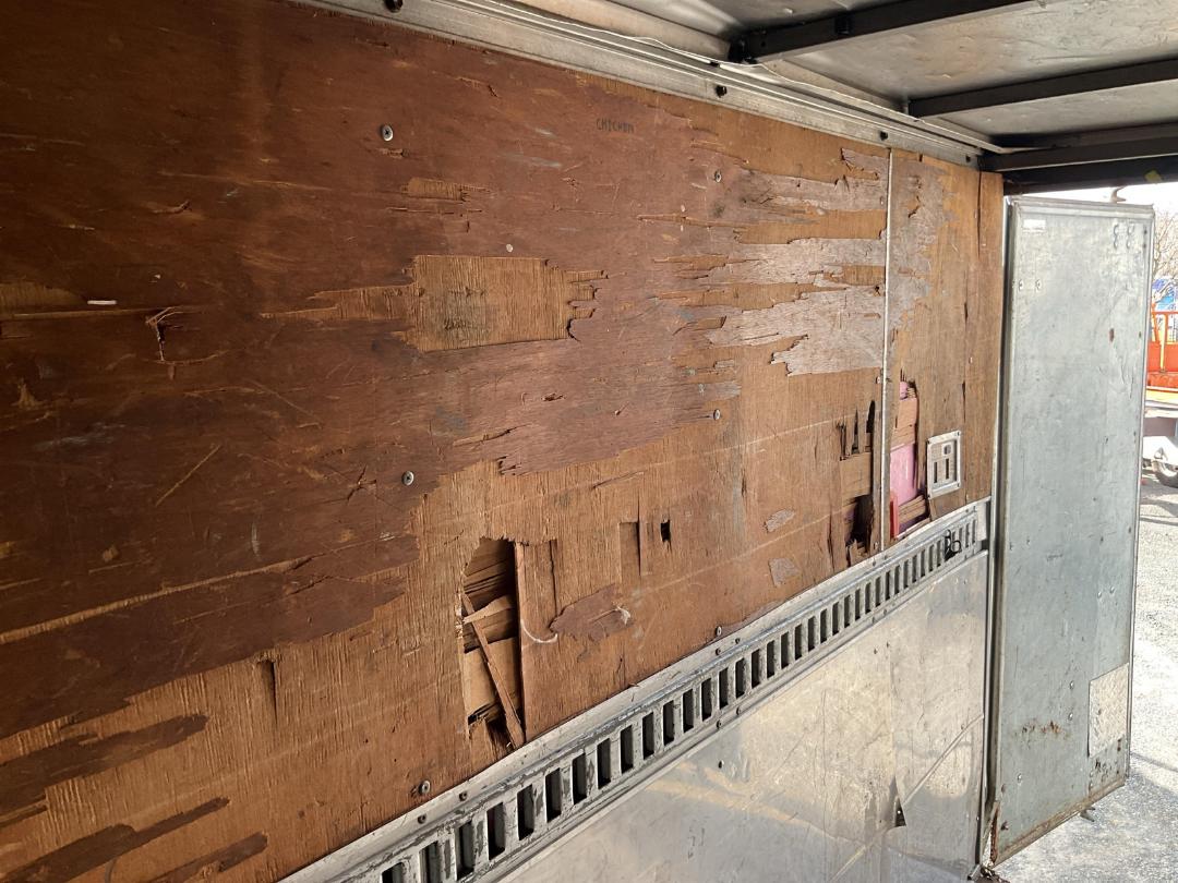 Photo '28' of Toyota Dyna Box Body