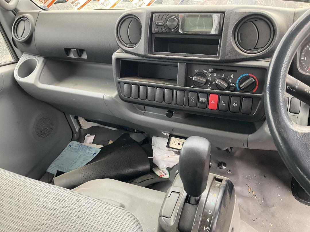 Photo '12' of Toyota Dyna BOX BODY Box Body